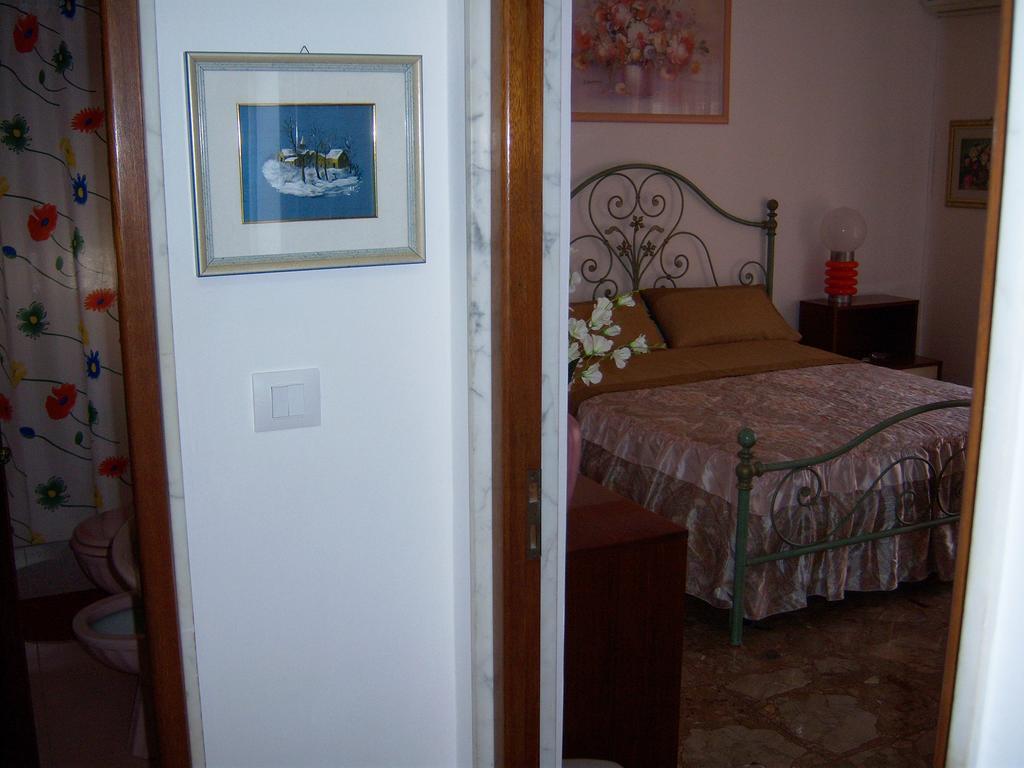 Bed And Breakfast Geckos Brindisi Exterior photo